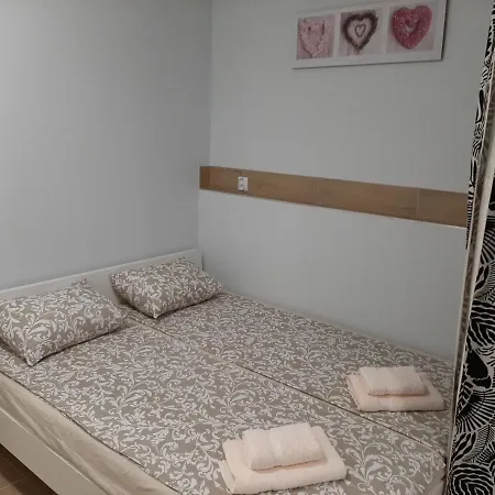 Cherry & Free Parking ブラチスラヴァ