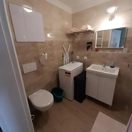 Cherry & Free Parking ブラチスラヴァ