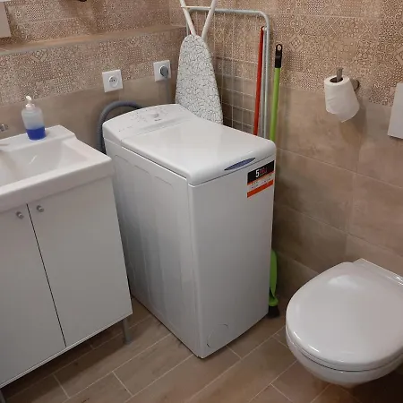 Cherry & Free Parking ブラチスラヴァ