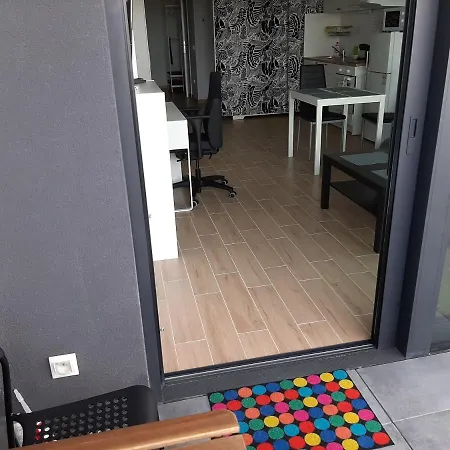 Cherry & Free Parking Appartement