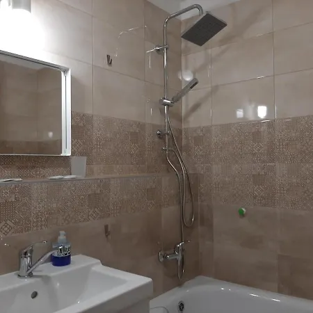 Cherry & Free Parking アパート