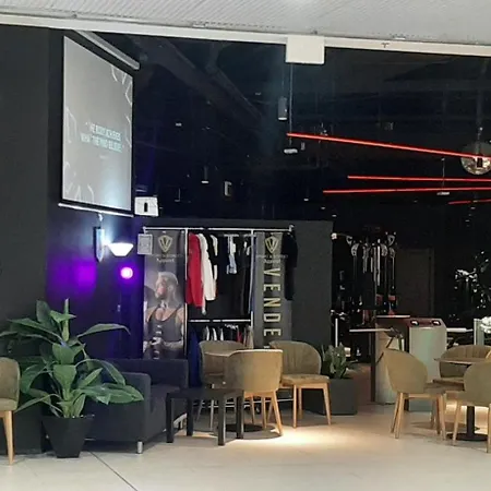 Cherry & Free Parking * Bratislava