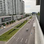 Cherry & Free Parking * ブラチスラヴァ